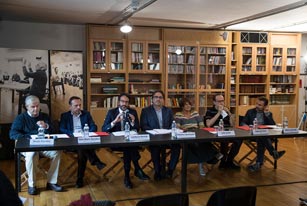 Conferenza stampa scuola Ronconi per La parola giusta 1 ottobre 2019